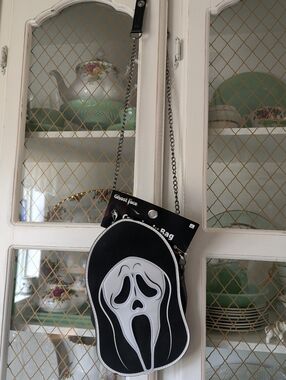 Ghostface Purse Black Novelty Crossbody Bag Spirit Halloween